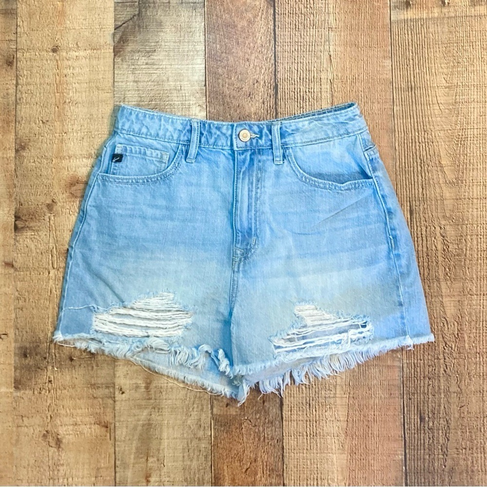 KanCan Womens High Rise Distressed Denim Shorts Light Wash Frayed Hem Size 28